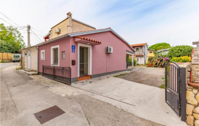 Lovely Apartment In Premantura With Wifi